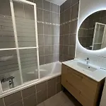 아파트 Dahlia, Appt Cosy Avec Parking Et Balcon 캉